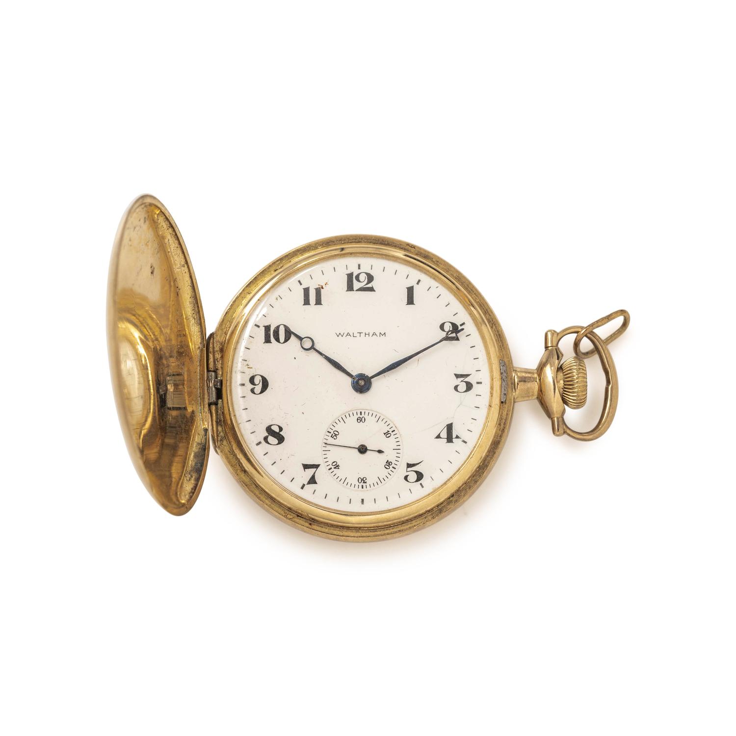 WALTHAM, 14K YELLOW GOLD HUNTER CASE POCKET WATCH
