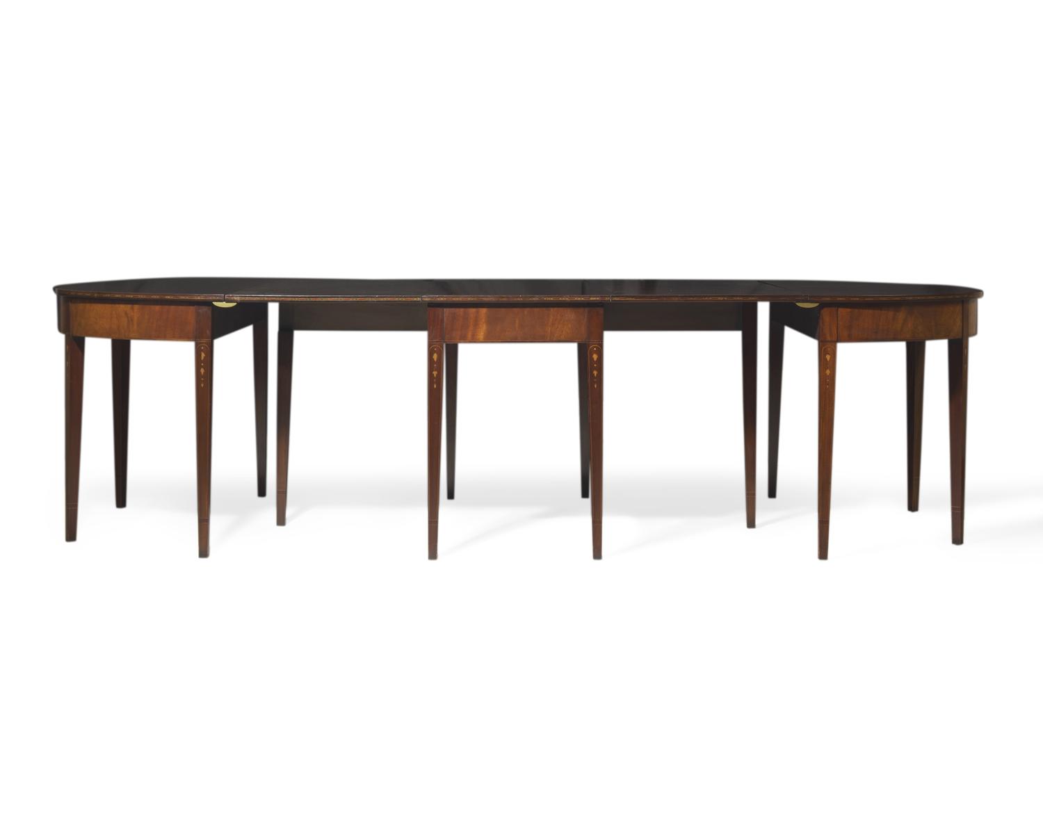 A Federal Style Inlaid Mahogany Three-Part Dining Table, 20th Century