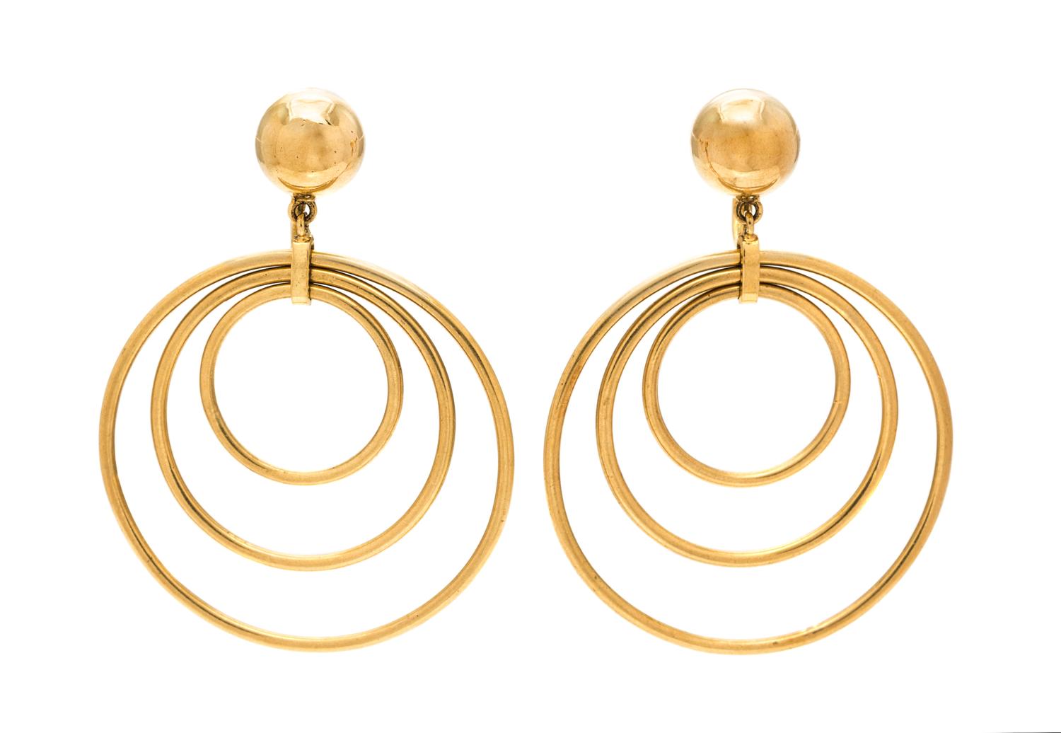 A Pair of 18 Karat Yellow Gold Drop Earclips, 11.50 dwts.