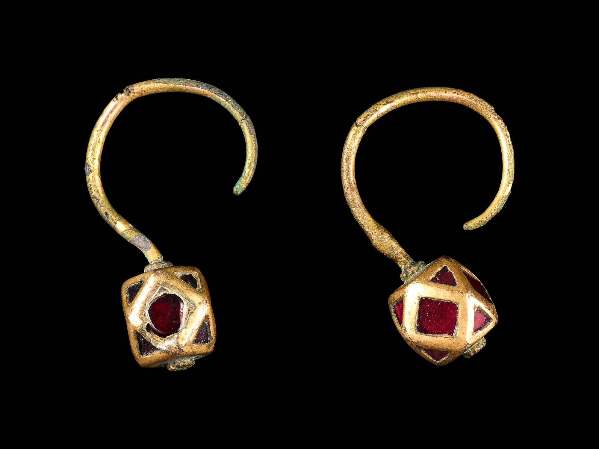 A Pair of Byzantine/Ostrogothic Gold Earrings