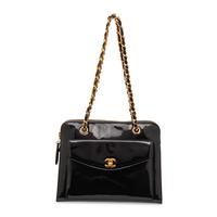 CHANEL, PATENT LEATHER SHOULDER BAG