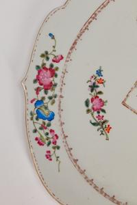 A Pair of Chinese Export Porcelain Armorial Scalloped Oval Platters