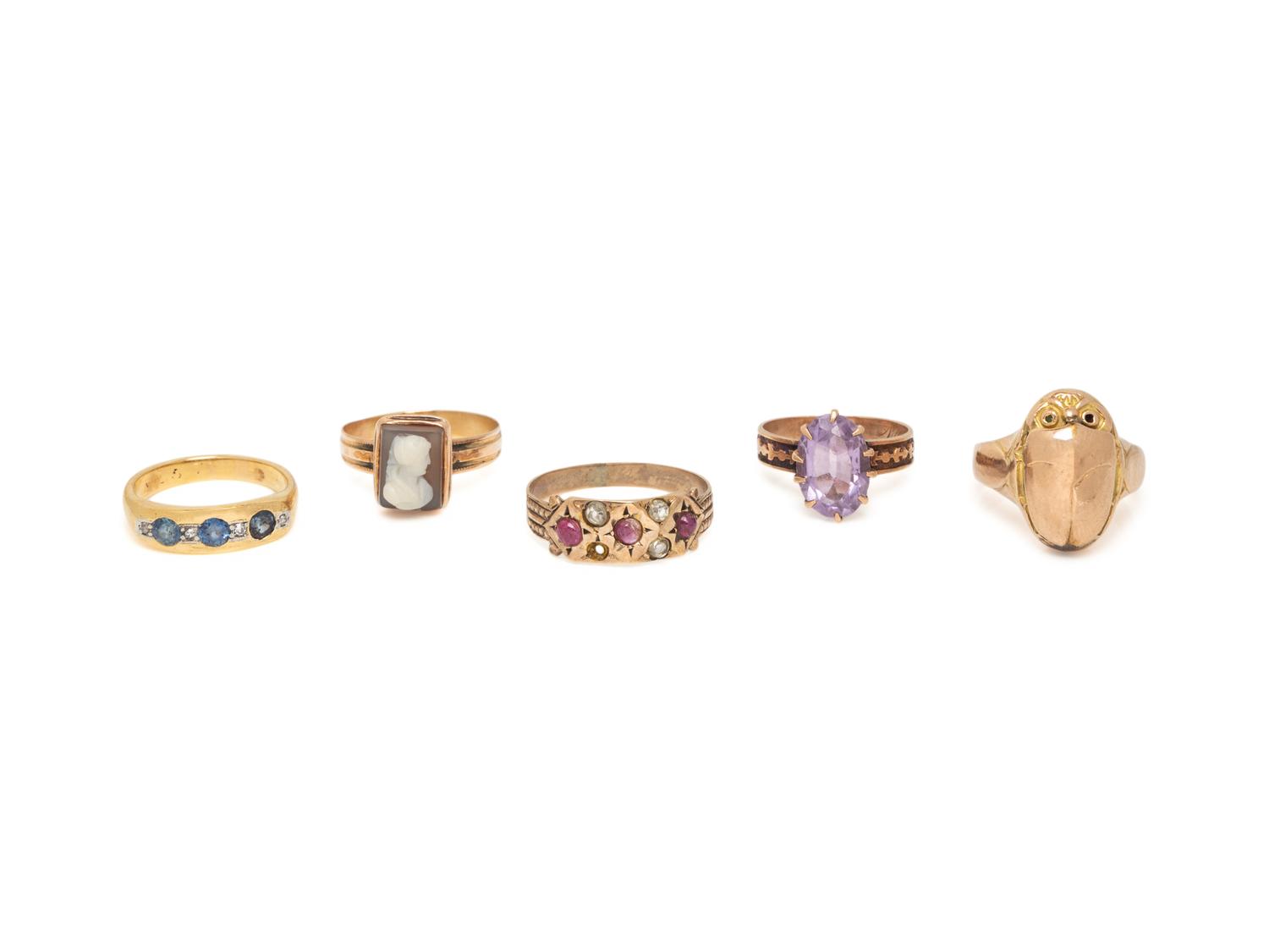 COLLECTION OF ANTIQUE RINGS