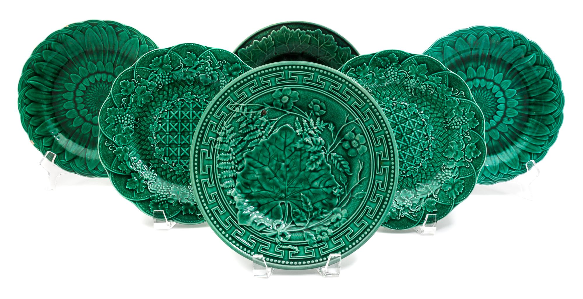 Six Wedgwood Majolica Plates Diameter 8 1/2 inches. — 19TH CENTURY