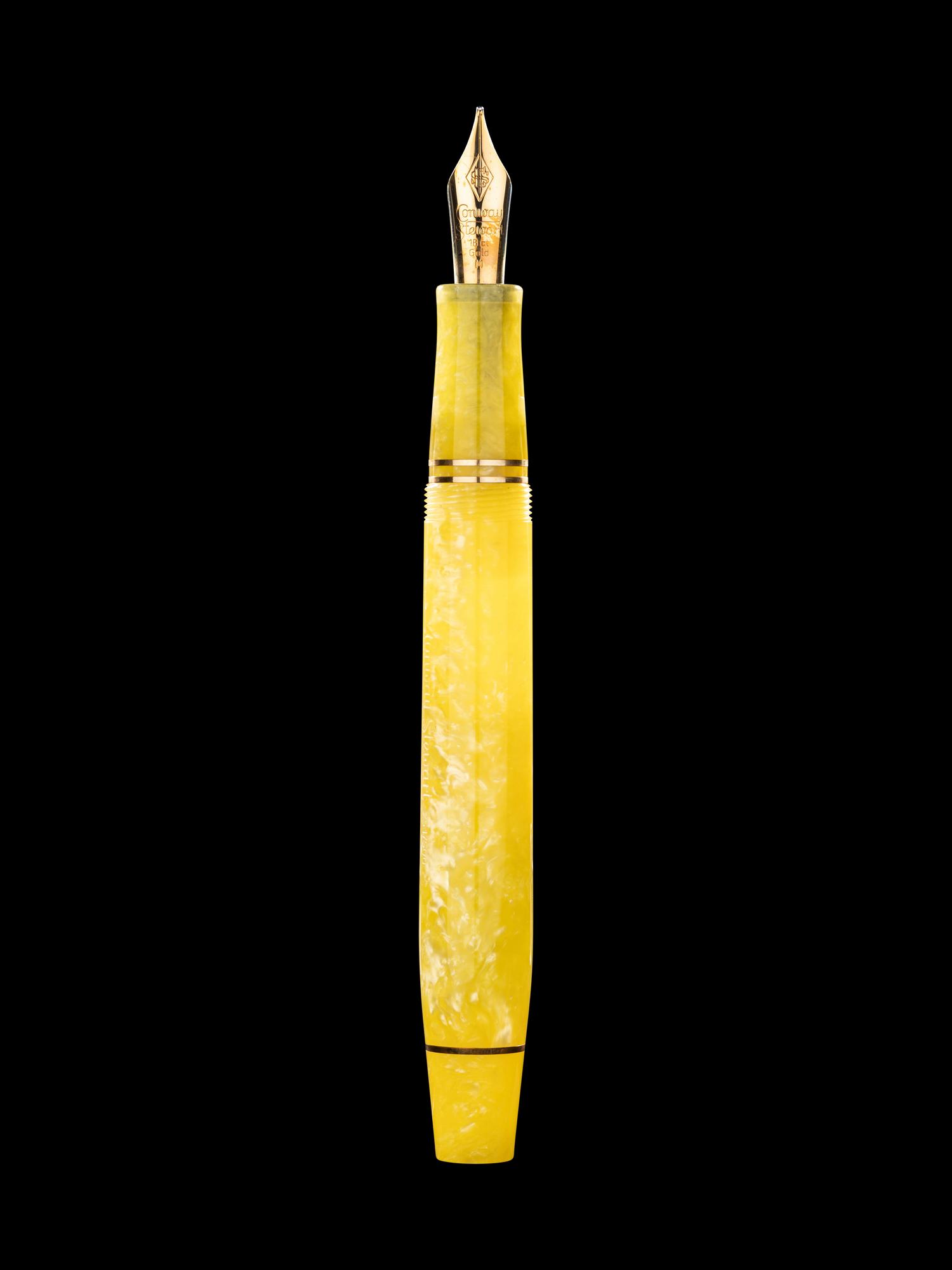 Conway Stewart: Churchill-Yellow Limited Edition Fountain Pen and Ink Set
