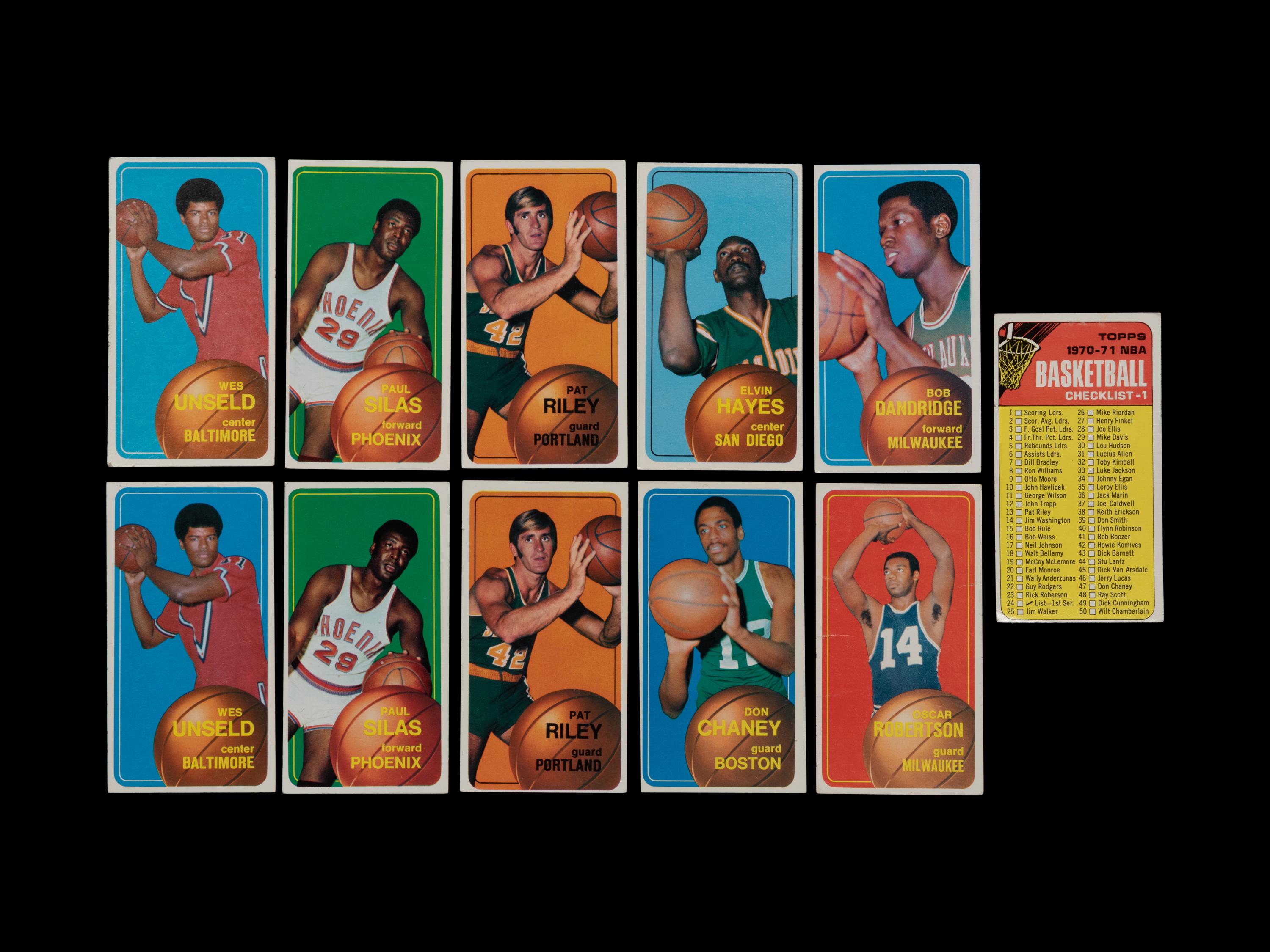 A Group of 200 1970-71 Topps Basketball Cards Including Hall of Famers and Rookies,