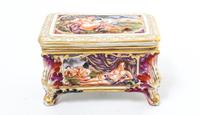 A Capodimonte Porcelain Box Width 4 1/2 inches. — FIRST HALF 20TH CENTURY