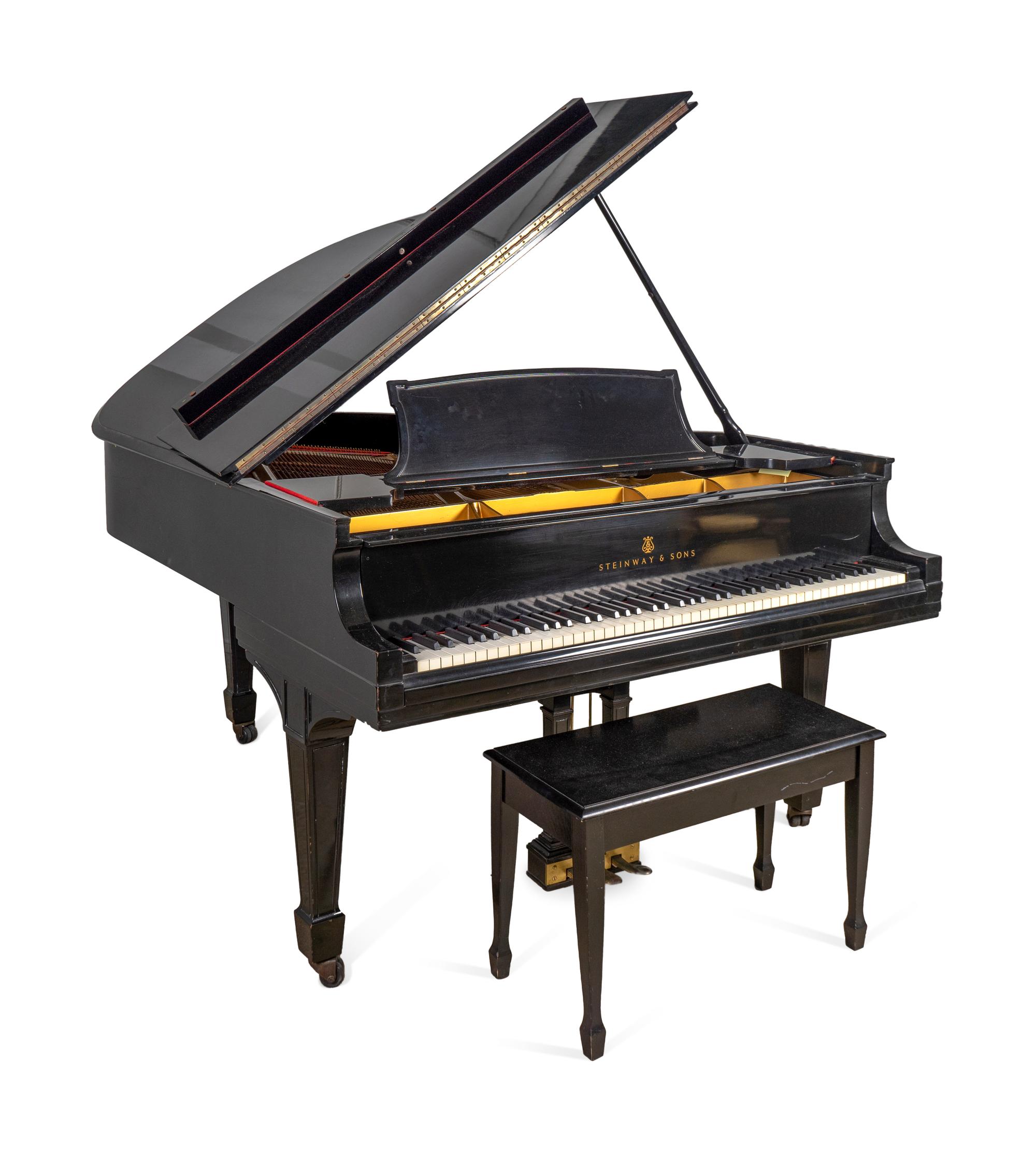 A Steinway Model L Grand Piano and Bench — 20TH CENTURY