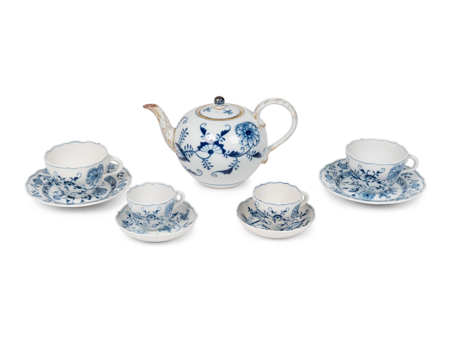 A Meissen Blue Onion Porcelain Dinner Service
