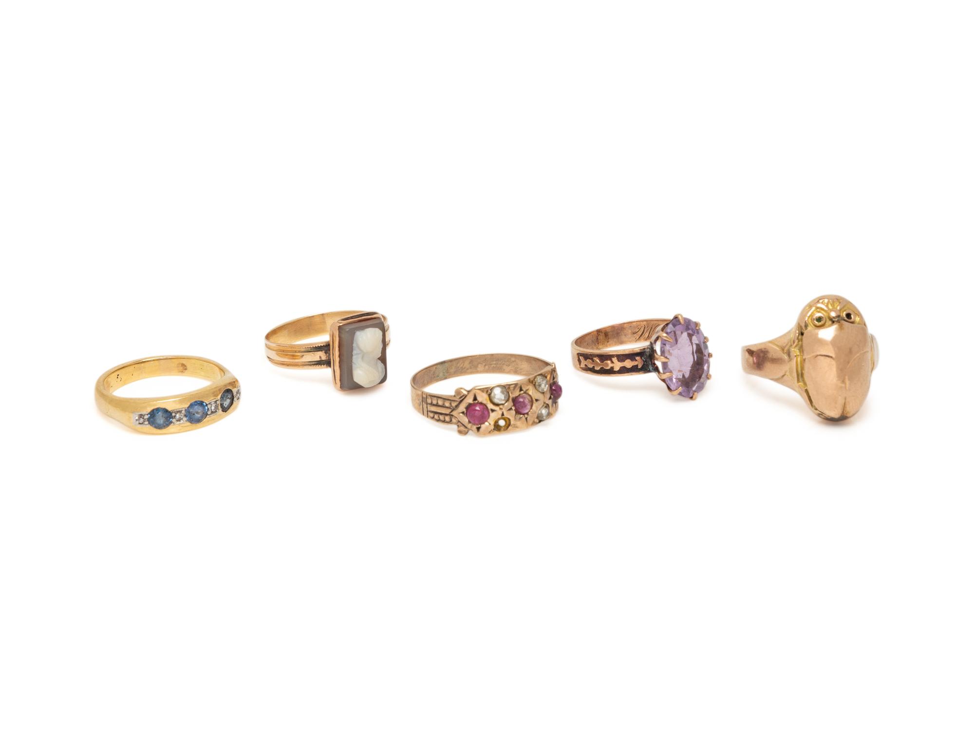 COLLECTION OF ANTIQUE RINGS