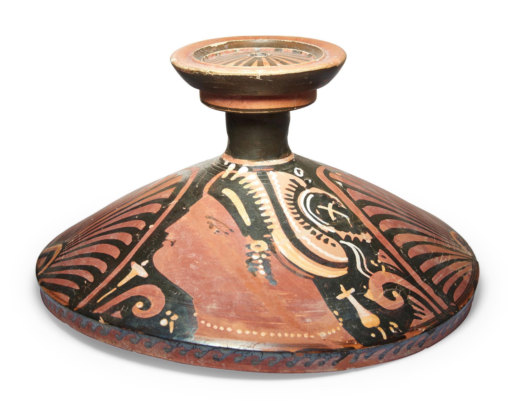 An Apulian Red-Figured Lekanis Lid
