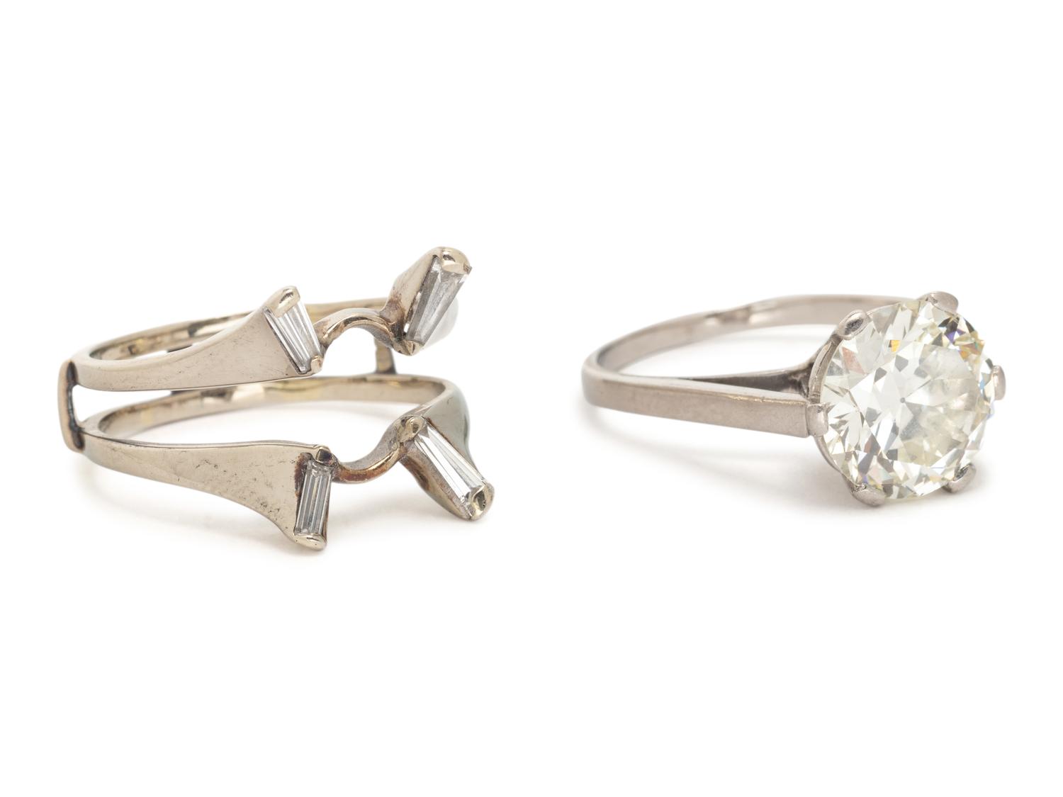 DIAMOND RING