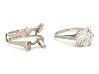 DIAMOND RING