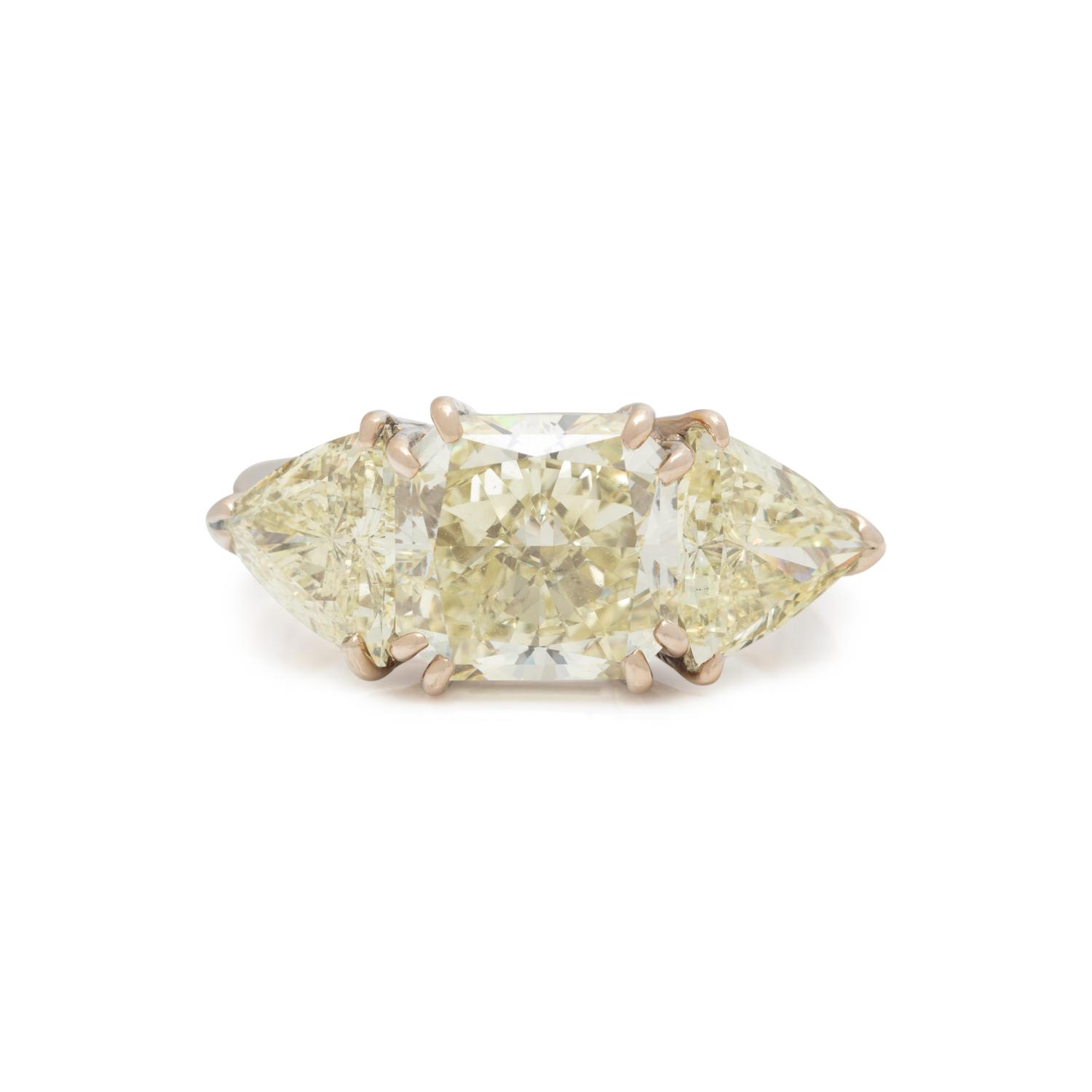 DIAMOND RING