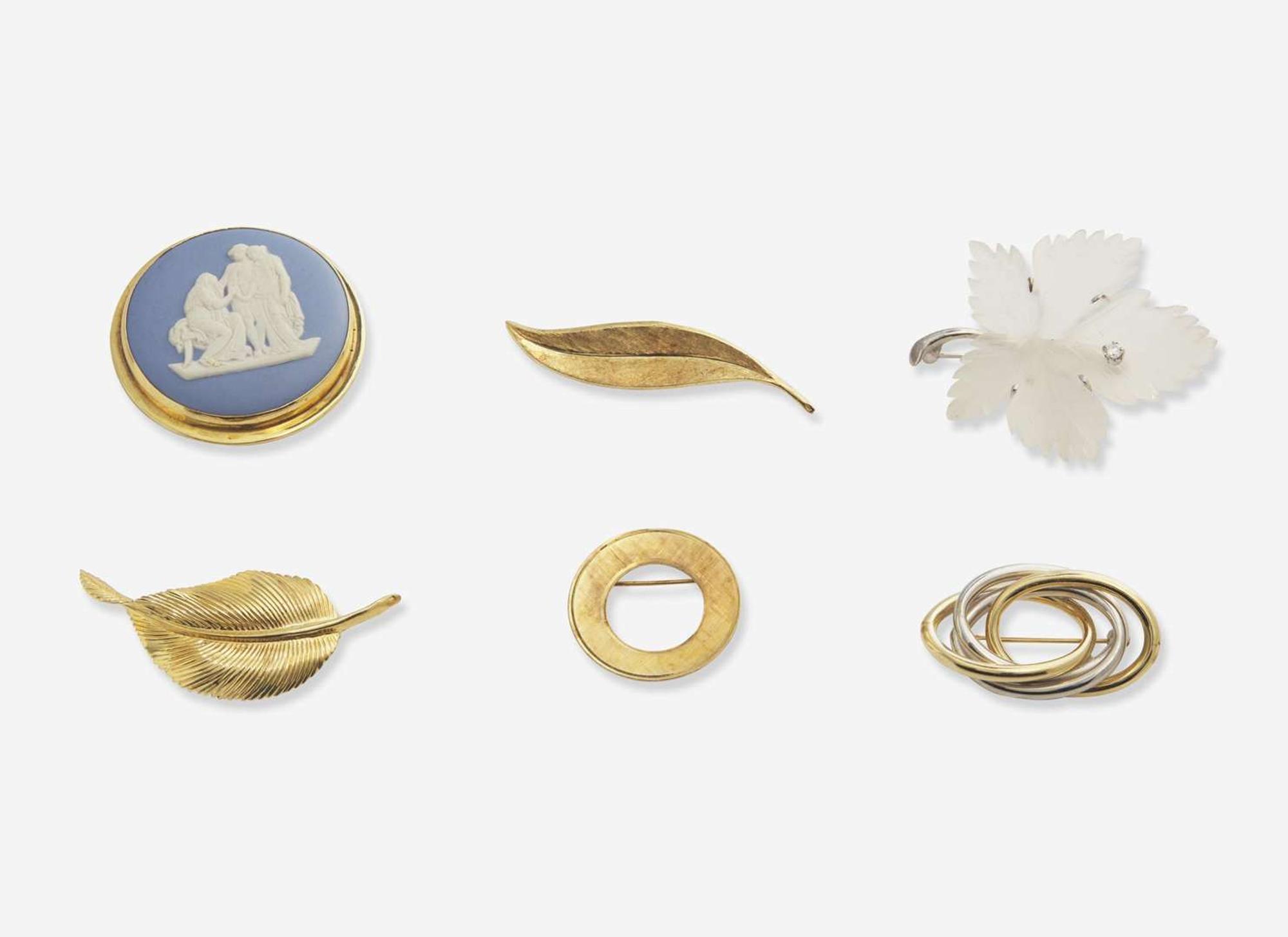 A Miscellaneous Collection of Gold Brooches