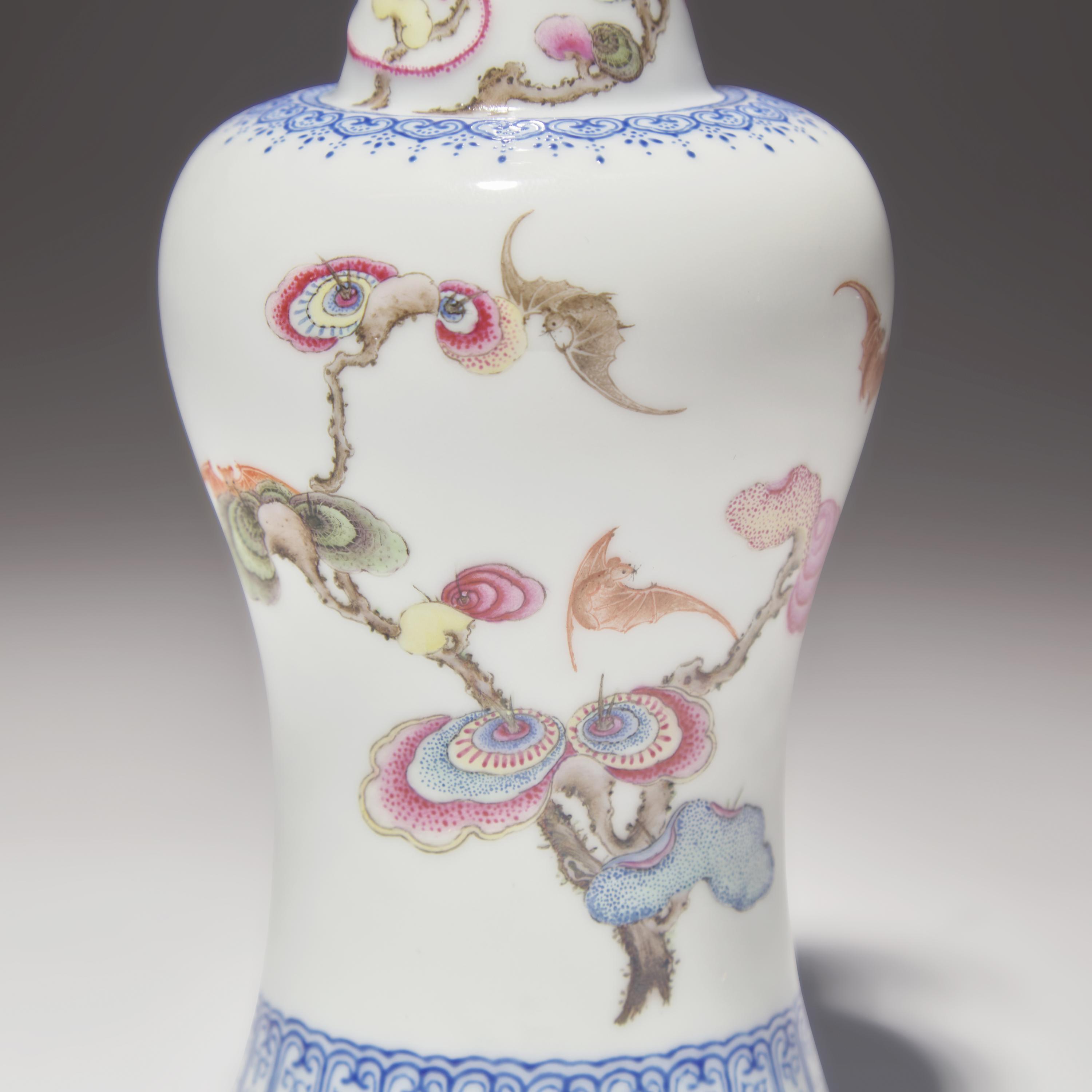 A Finely Decorated Chinese Enameled 'Lingzhi and Chilong' Porcelain Vase, Yongzheng Mark — 雍正款 粉彩靈芝紋盤螭龍搖鈴尊
