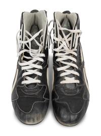 A Frank Thomas Signed Autograph Collection Featuring Chicago White Sox Full Uniform and Reebok Cleats