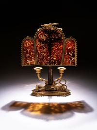 An Empire Gilt Bronze and Tortoiseshell Two-Light Candelabrum à Écran