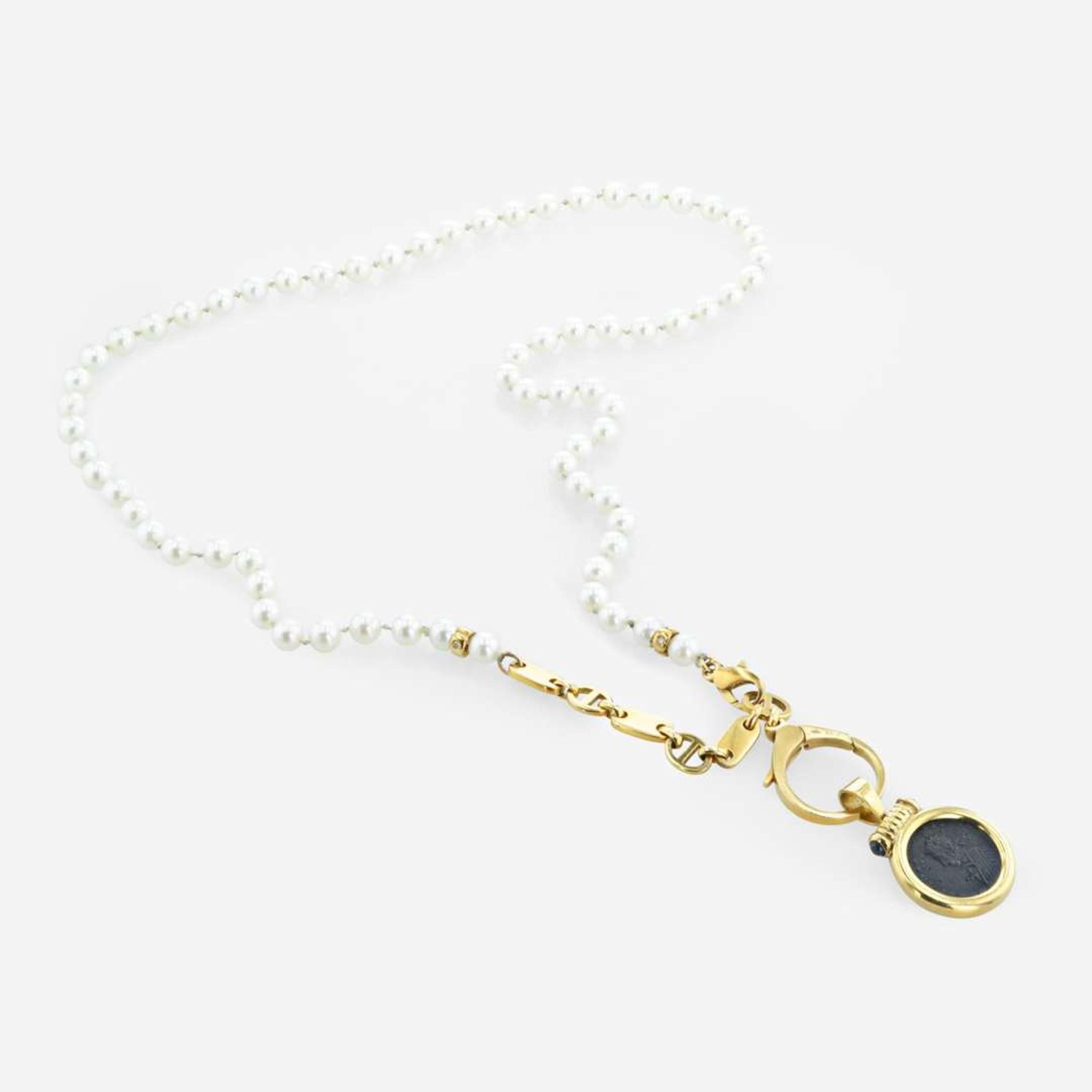 A contemporary 18K yellow gold, cultured pearl, and coin necklace Arezzo Italy