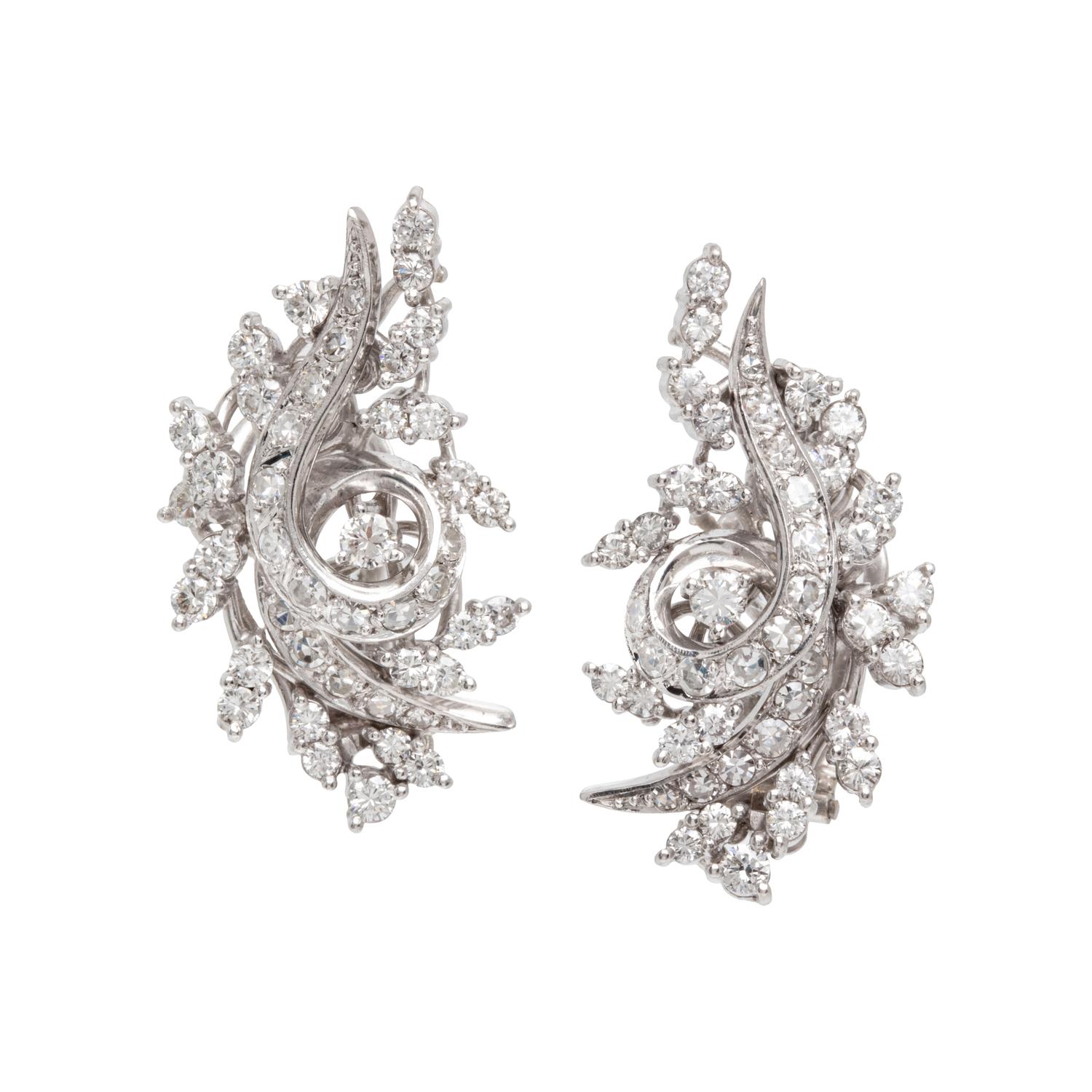 DIAMOND AND WHITE GOLD EARRINGS