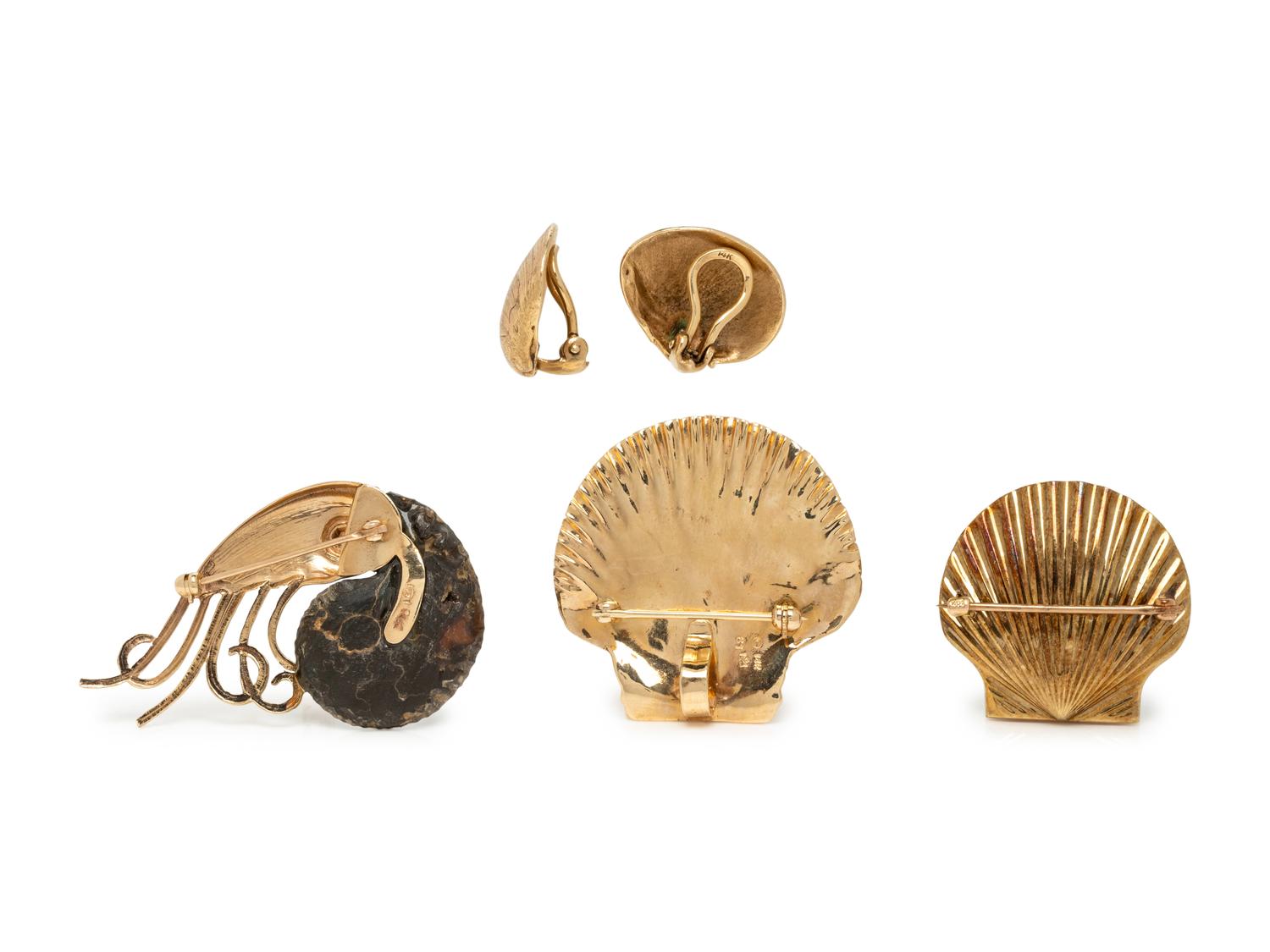 COLLECTION OF YELLOW GOLD AQUATIC JEWELRY