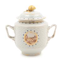 A Chinese Export Parcel Gilt Decorated Porcelain Covered Sugar Bowl