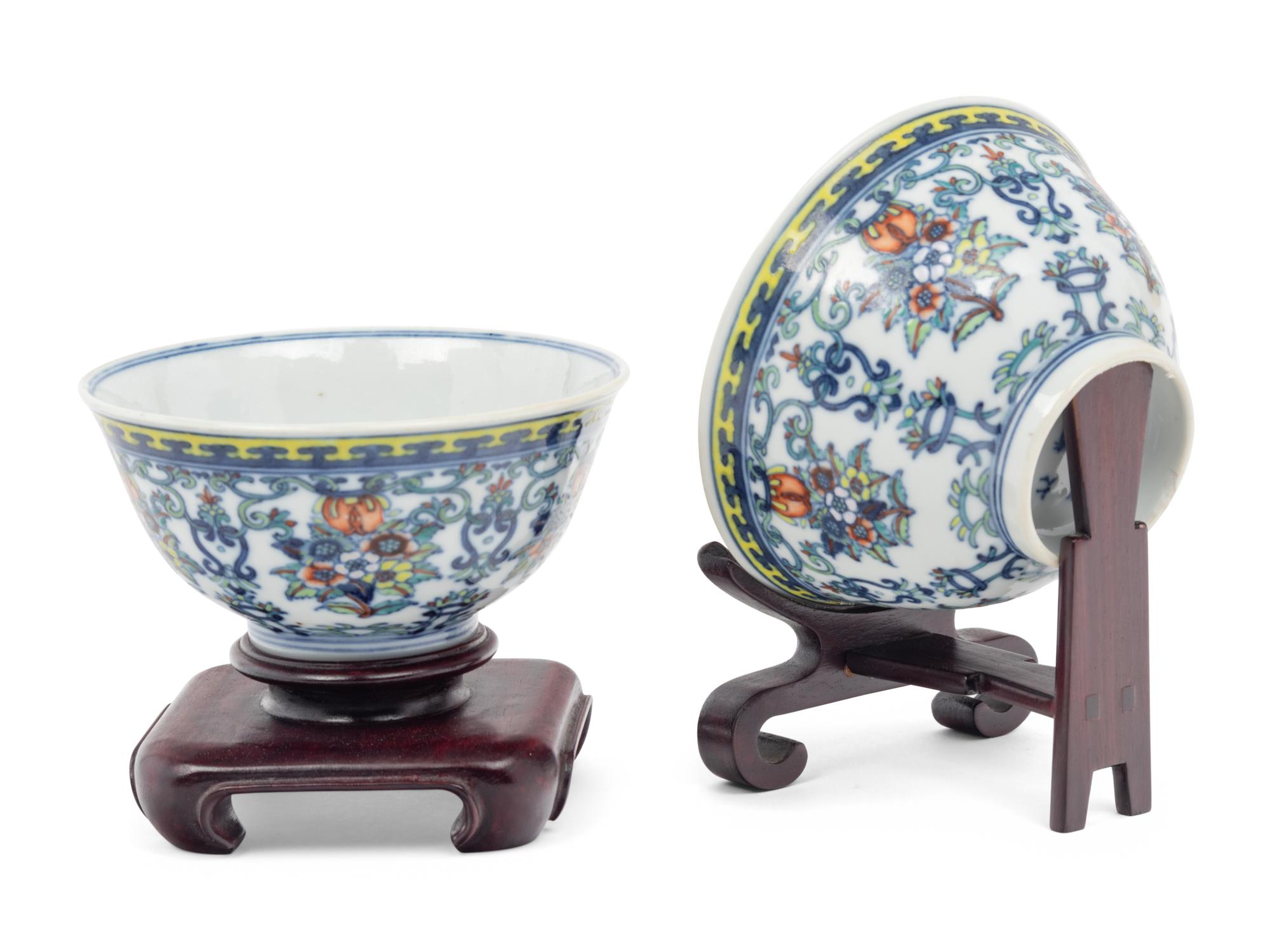 A Pair of Chinese Doucai Glazed Porcelain 'Floral' Bowls