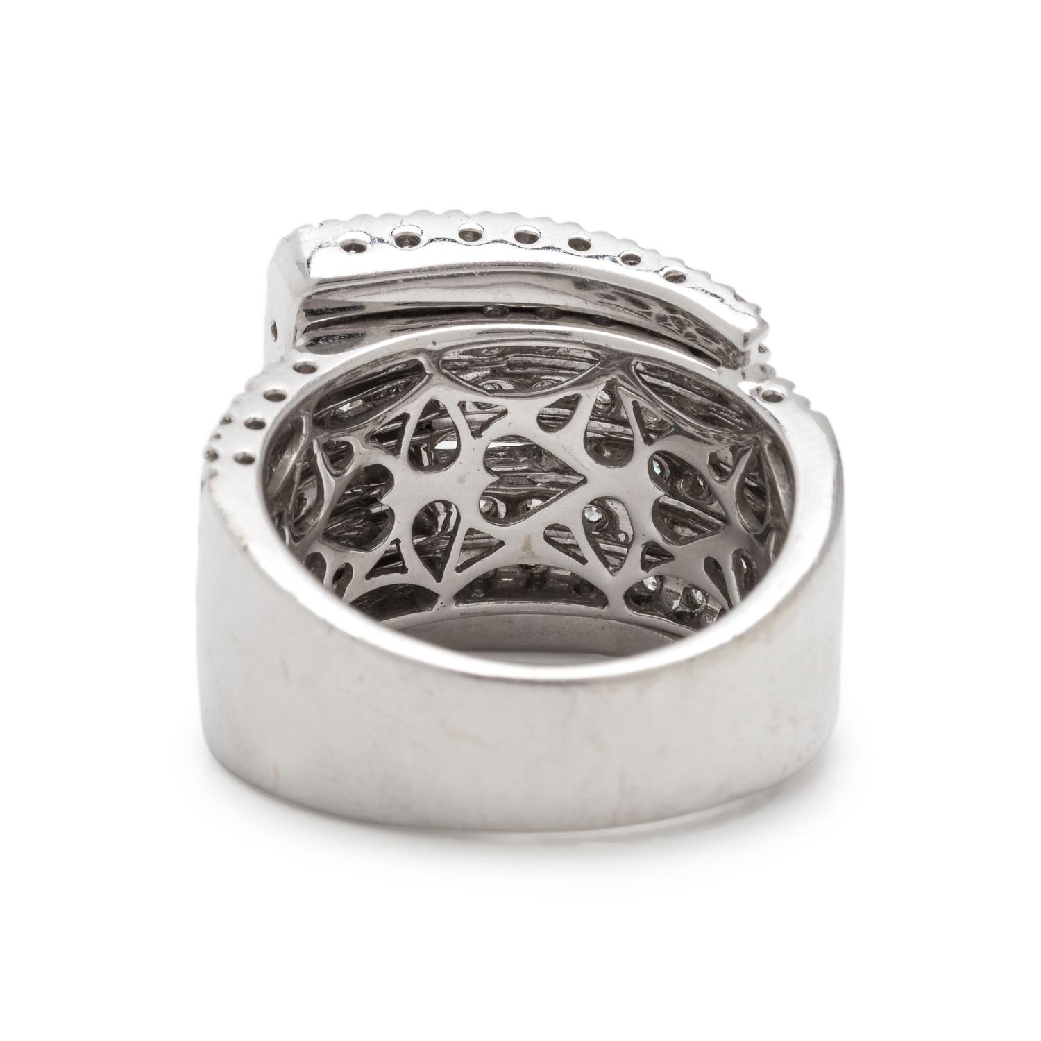 DIAMOND BUCKLE MOTIF RING