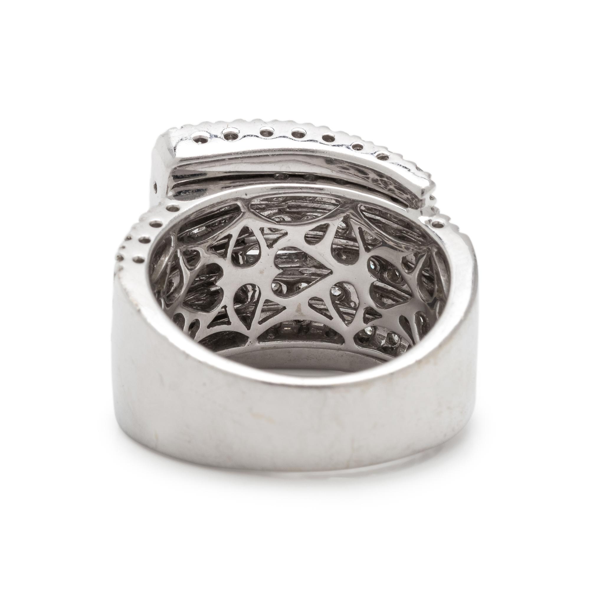 DIAMOND BUCKLE MOTIF RING