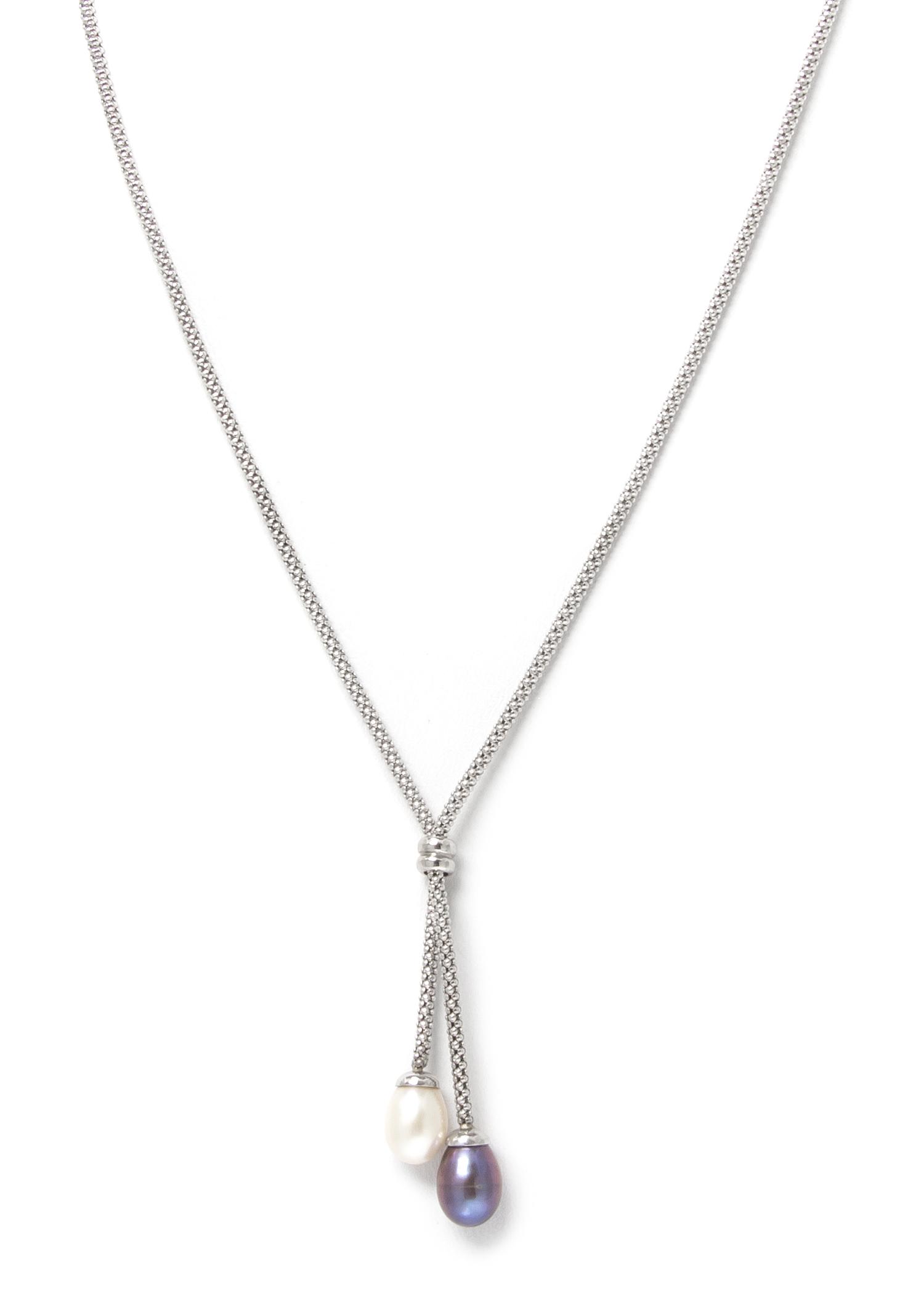 A 14 Karat White Gold and Cultured Pearl Necklace, 4.40 dwts.