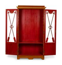 A Neoclassical Style Parcel-Gilt Etagere — 20TH CENTURY