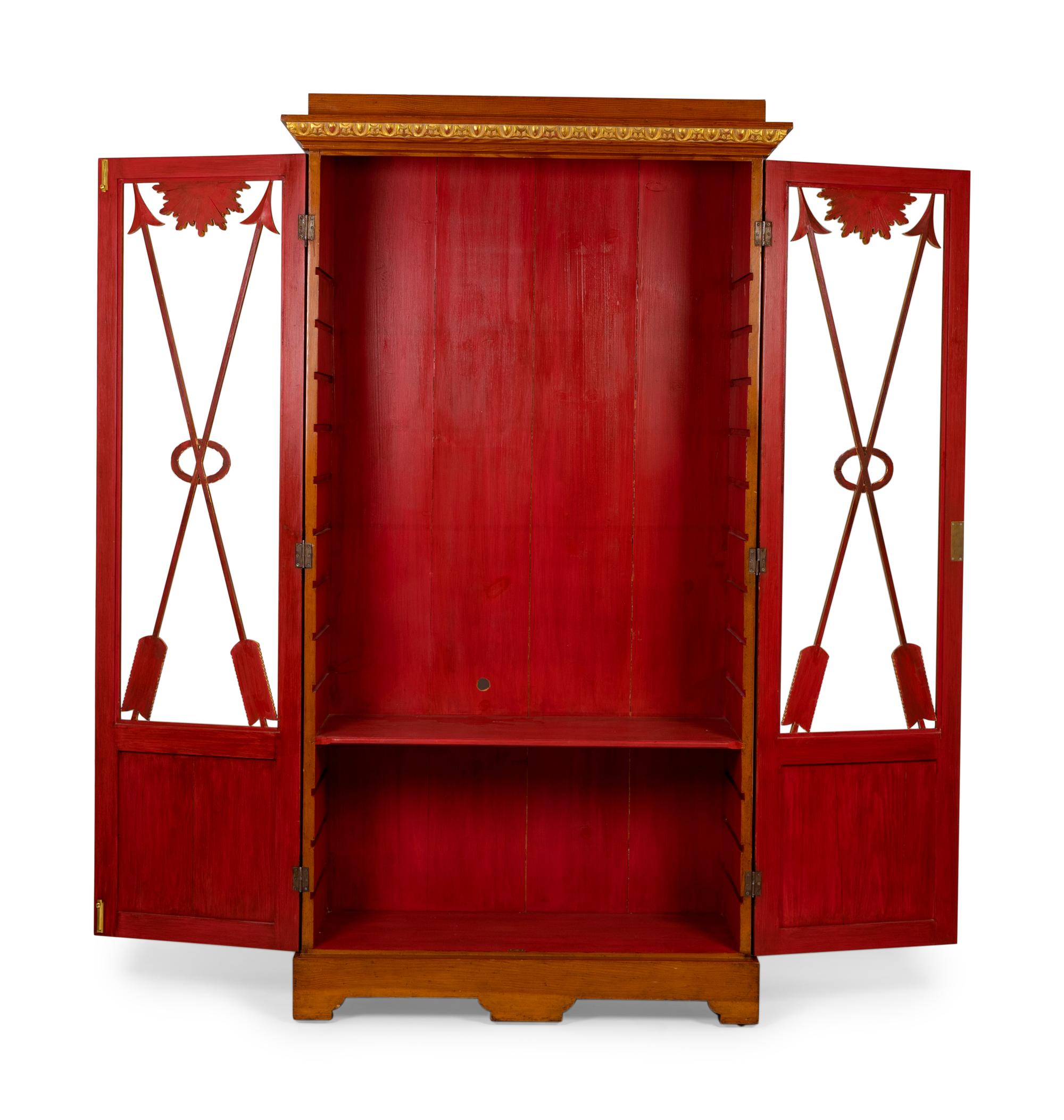 A Neoclassical Style Parcel-Gilt Etagere — 20TH CENTURY