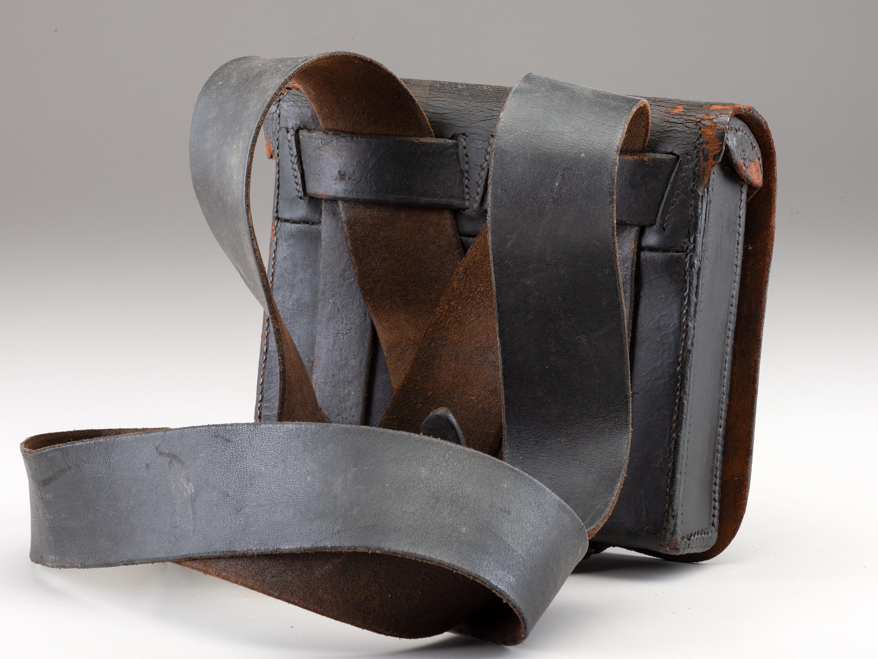 [CIVIL WAR]. Model 1857 cartridge box with sling and plates.
