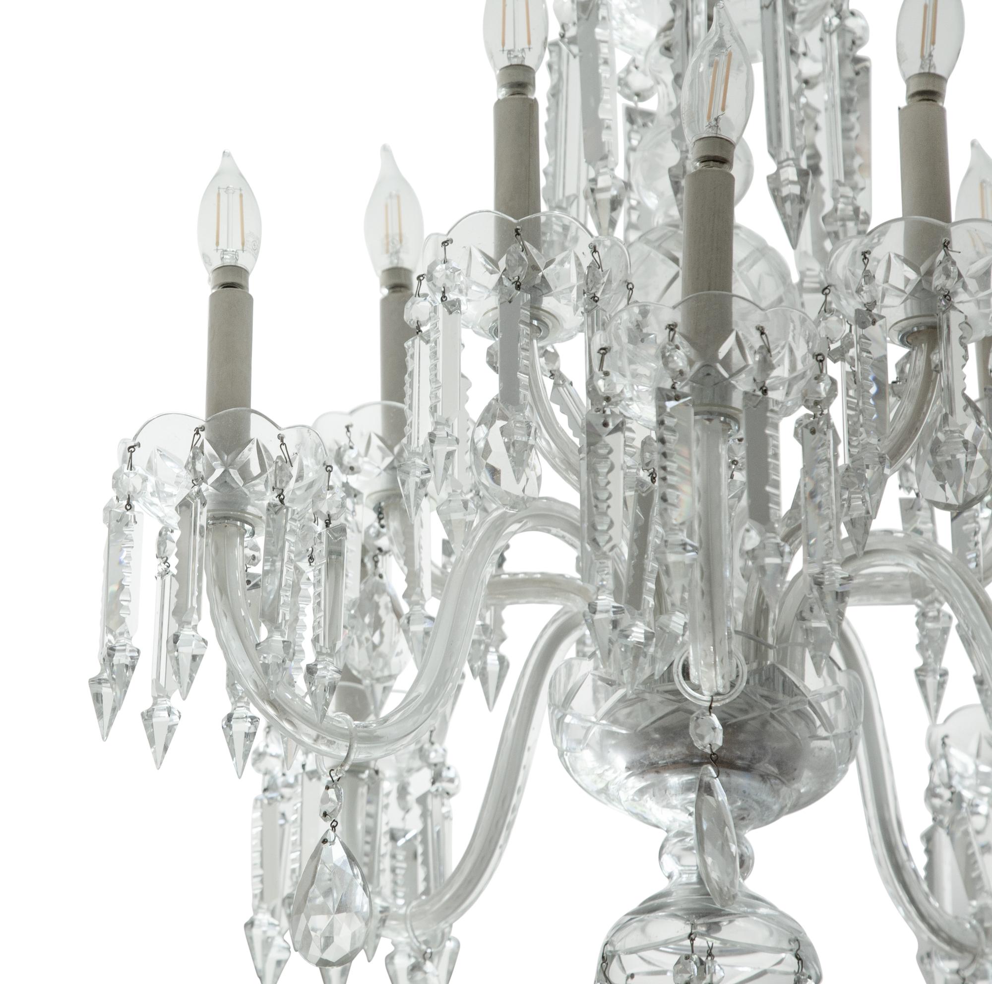 A Georgian Style Cut Glass Ten-Light Chandelier