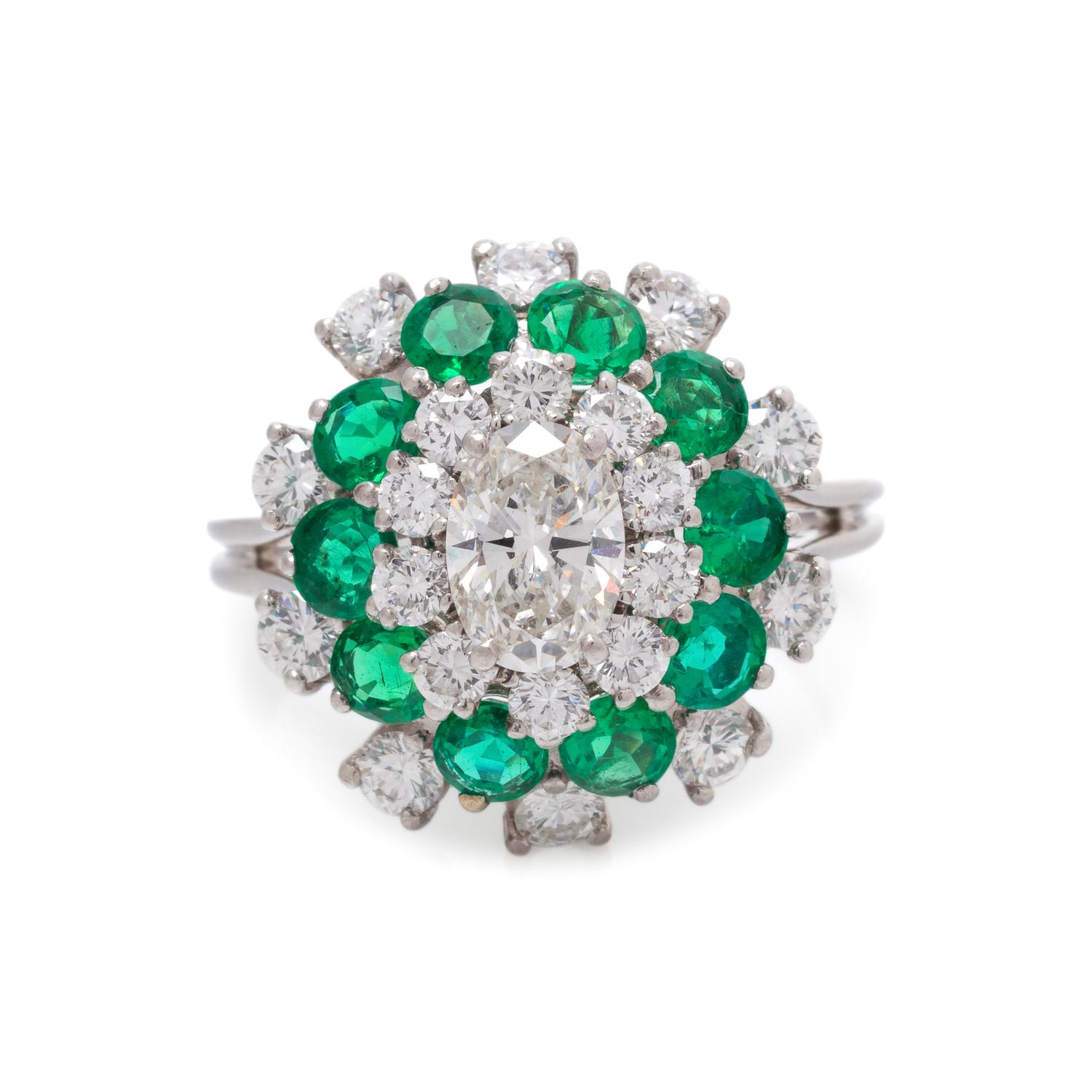 DIAMOND AND EMERALD RING