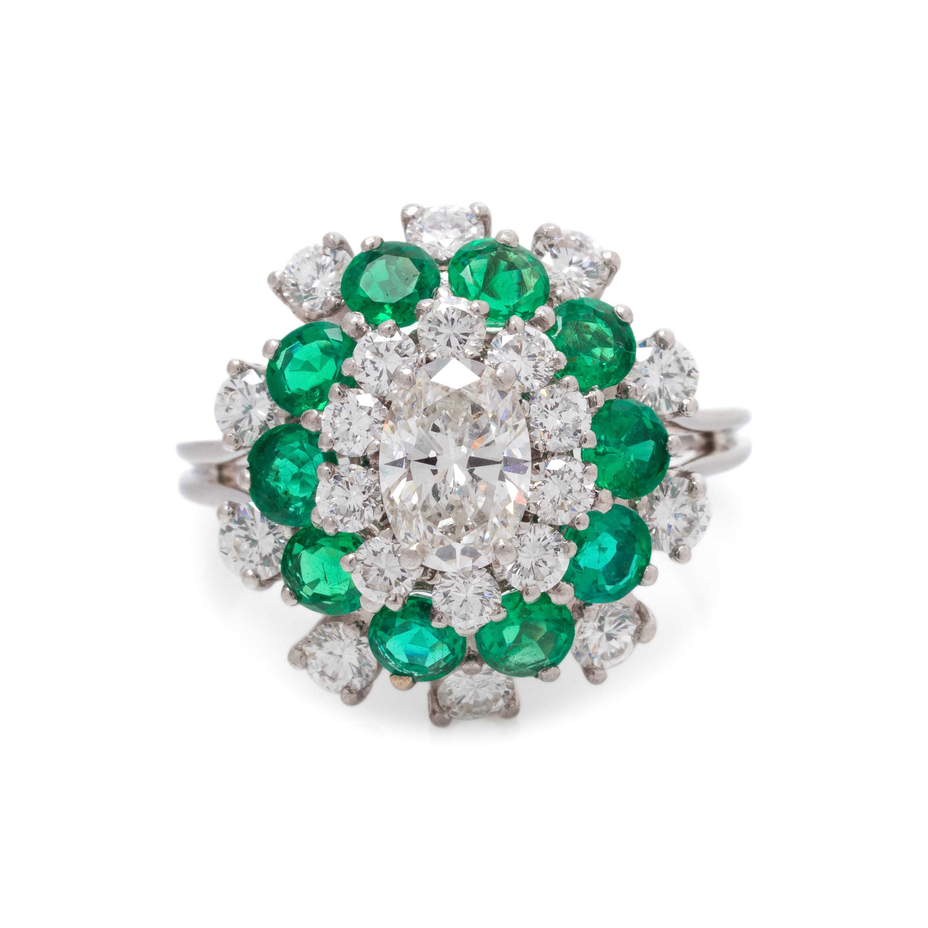 DIAMOND AND EMERALD RING