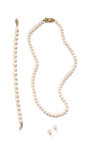 COLLECTION OF CULTURED PEARL JEWELRY