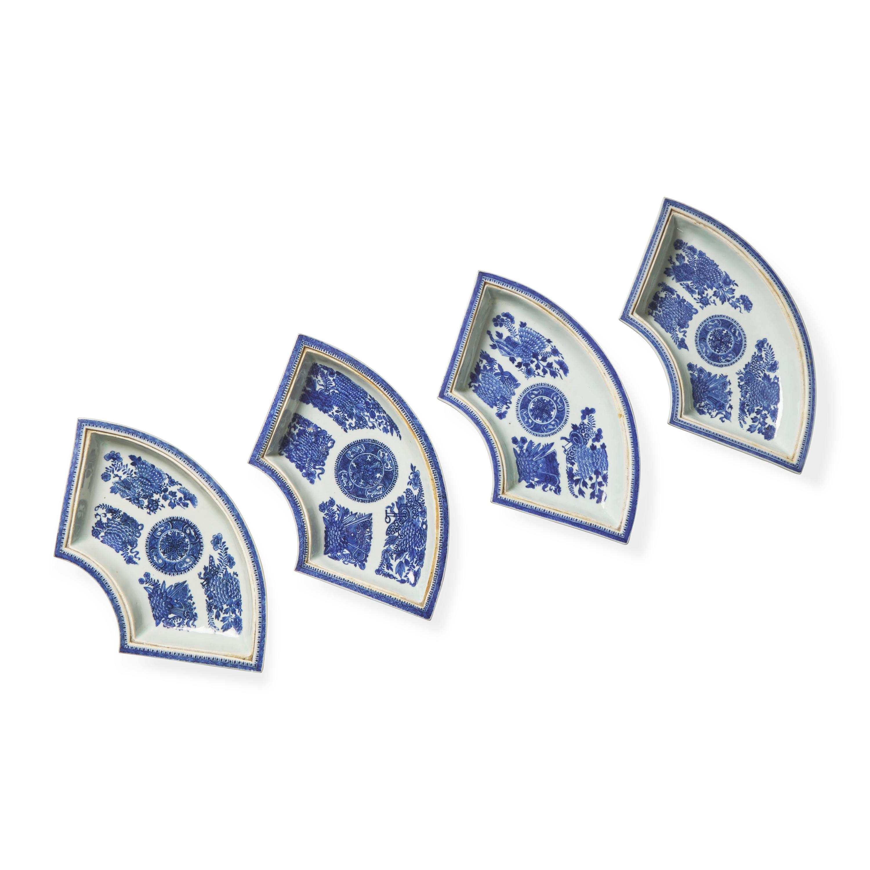 A Chinese Export Porcelain Blue Fitzhugh Four-Piece Buffet Set