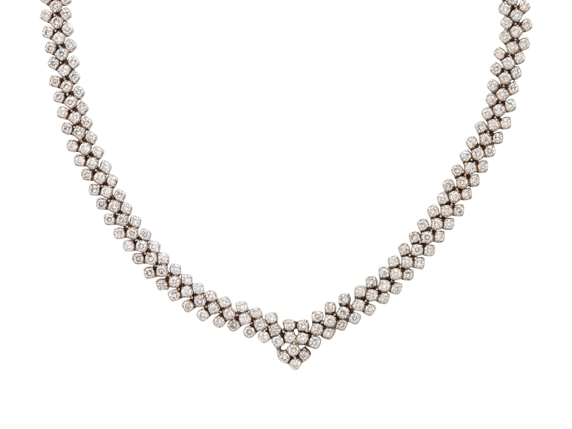 WHITE GOLD AND DIAMOND NECKLACE