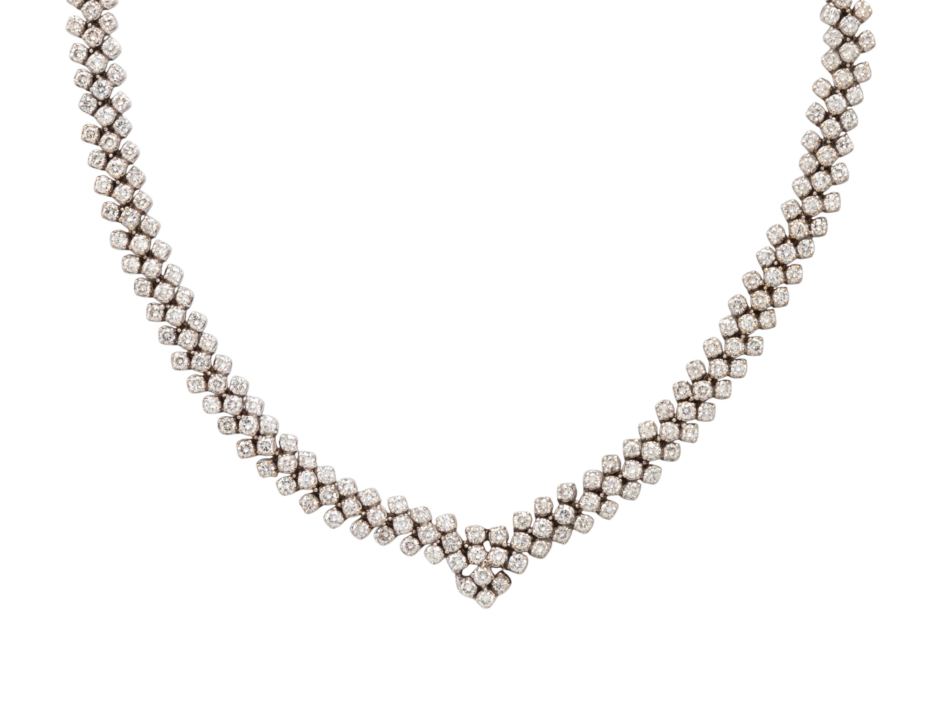 WHITE GOLD AND DIAMOND NECKLACE