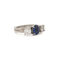 SAPPHIRE AND DIAMOND RING