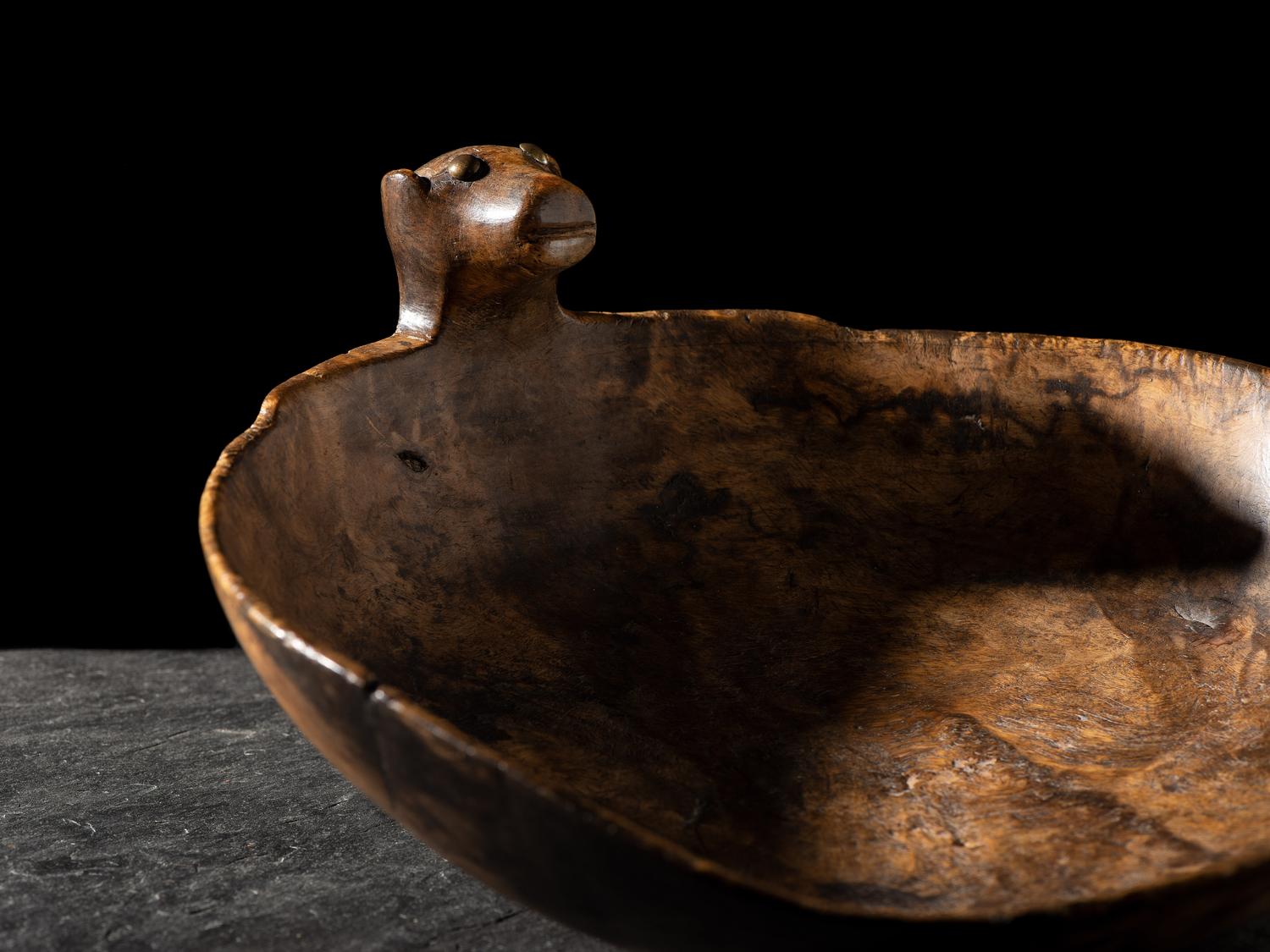Eastern Sioux Figural Burl Bowl, Bear