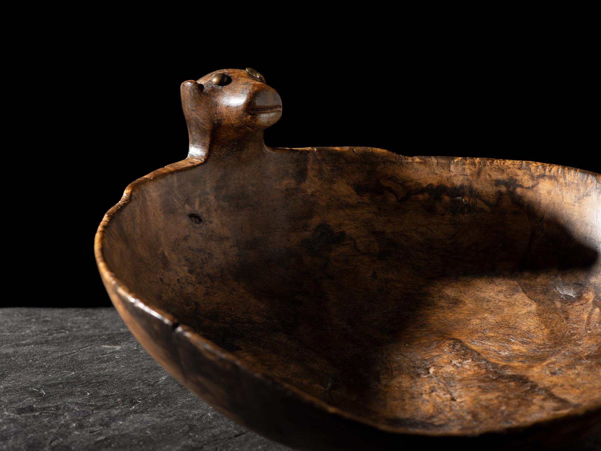 Eastern Sioux Figural Burl Bowl, Bear
