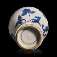 A Small Chinese Blue and White Vase, Kangxi Period — 清康熙 青花獅紋瓶
