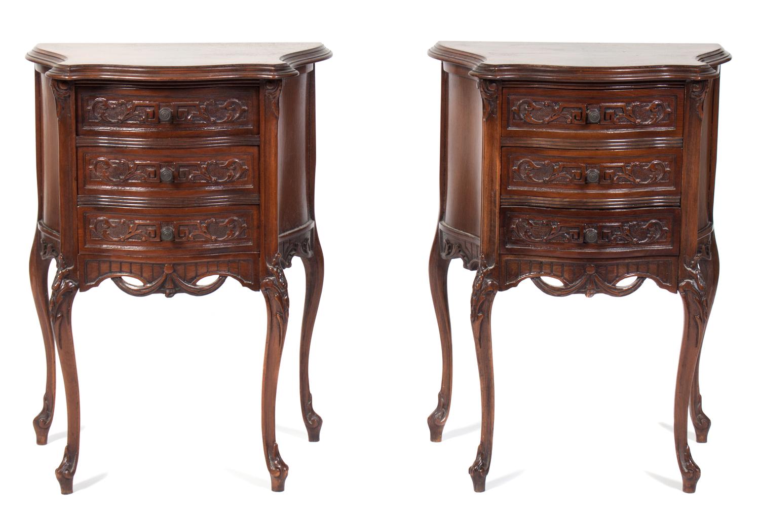A Pair of Louis XV Style Walnut Bedside Tables Height of pair 29 inches. — 20TH CENTURY