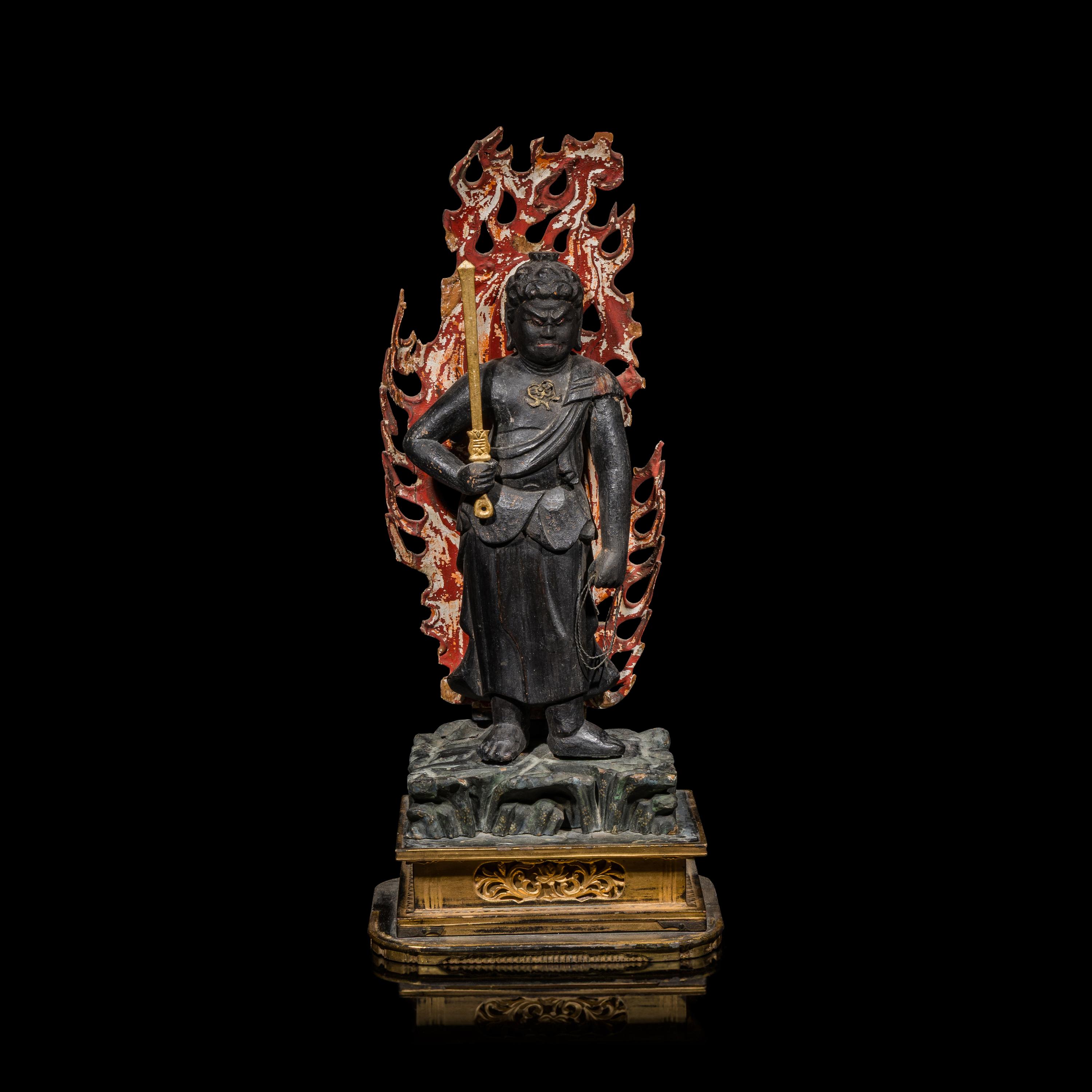 A Japanese Gilt Wood Shrine, 19th Century — 日本十九世紀 木漆金小佛龕