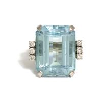 AQUAMARINE AND DIAMOND RING
