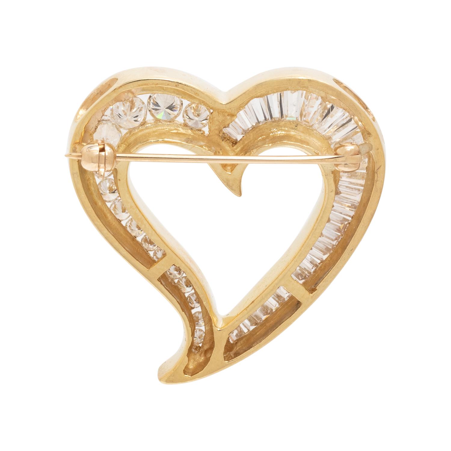 YELLOW GOLD AND DIAMOND HEART PENDANT/BROOCH
