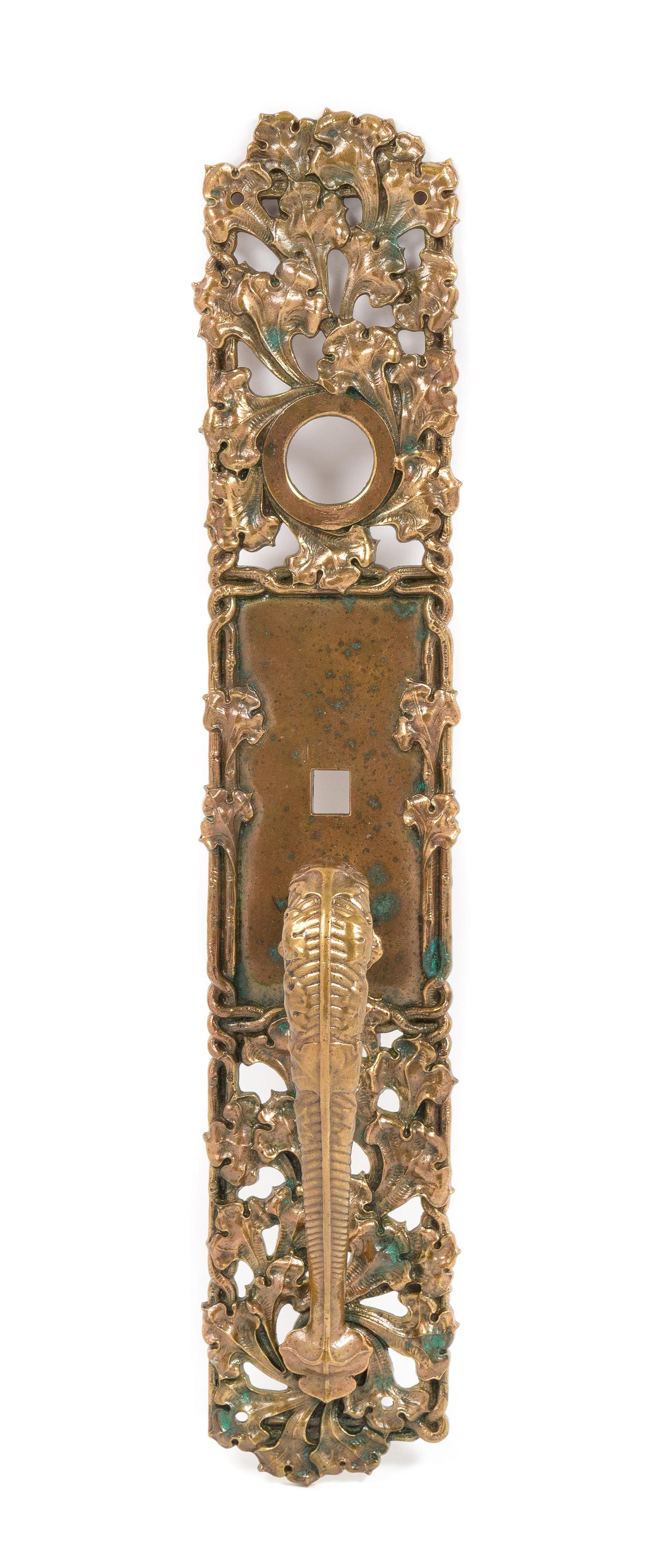 Yale & Towne Mfg. Co., Stamford, Connecticut, a late 19th century Florensac pattern exterior commerical store handle