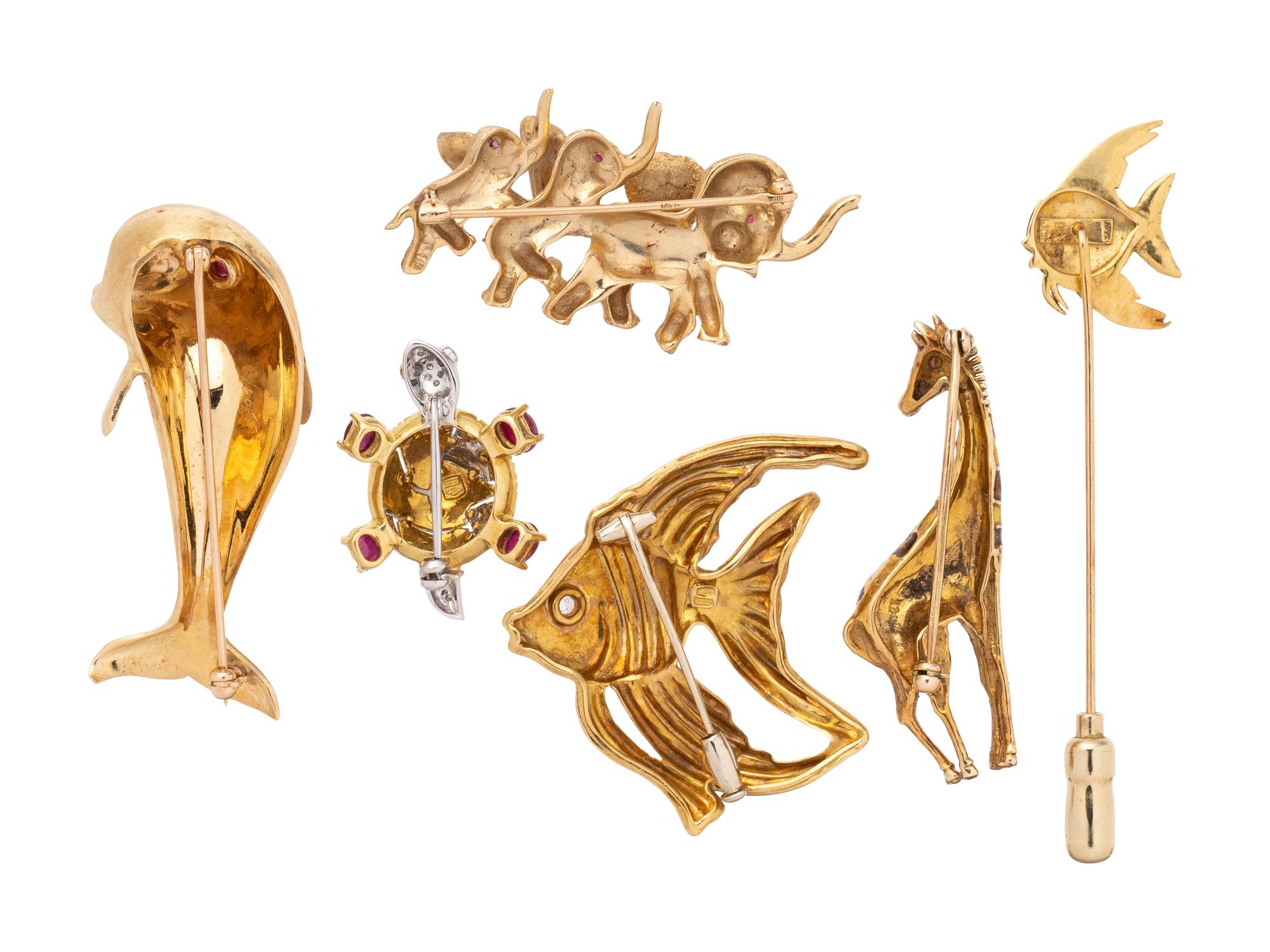 COLLECTION OF YELLOW GOLD ANIMAL PINS